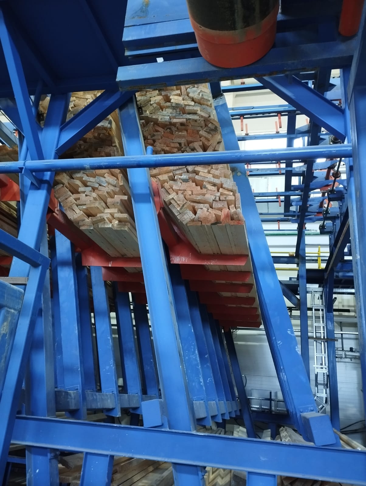 Накопительные карманы для досок.